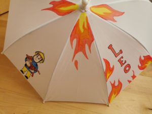 Kinderregenschirm mit Wunschmotiv – Bild 11